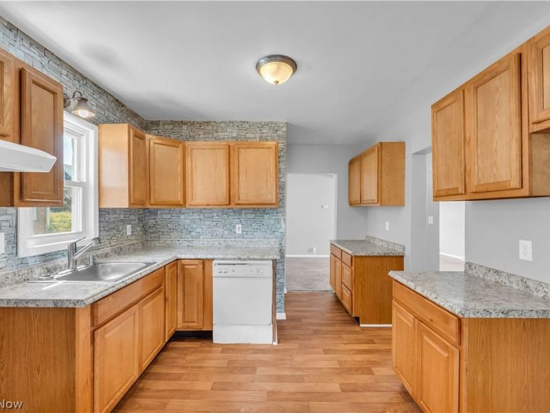 5606 Theota Avenue, Parma, OH 44129 Photo 12