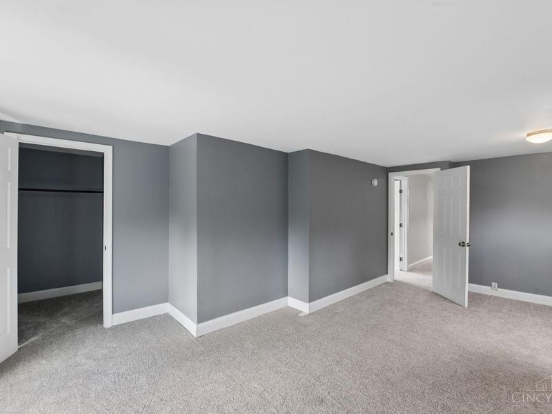 2249 Monroe Avenue, Cincinnati, OH 45212 Photo 29