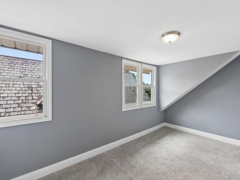 2249 Monroe Avenue, Cincinnati, OH 45212 Photo 31