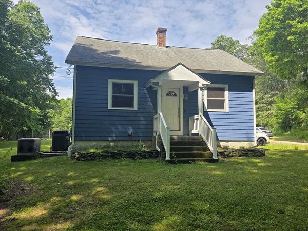 12 Pine Street, Rehoboth, MA 02769