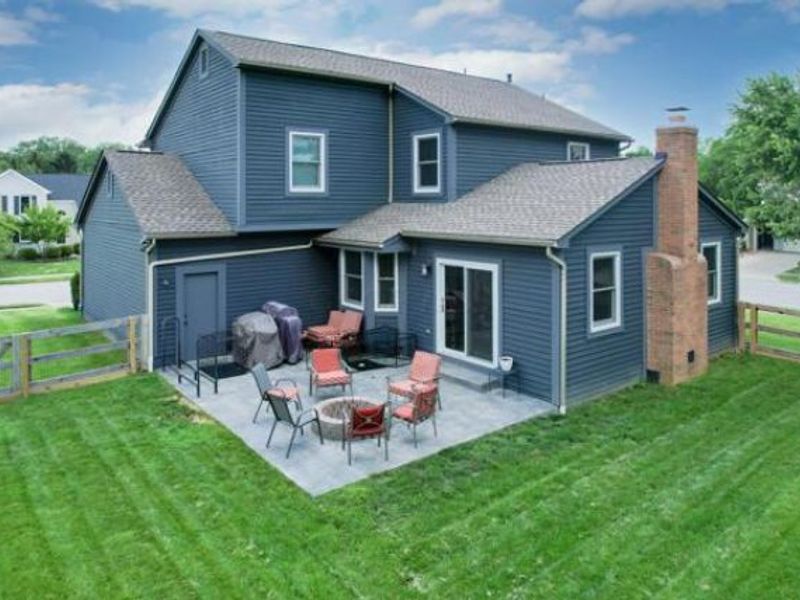 323 Village Ridge Drive, Powell, OH 43065 Photo 2