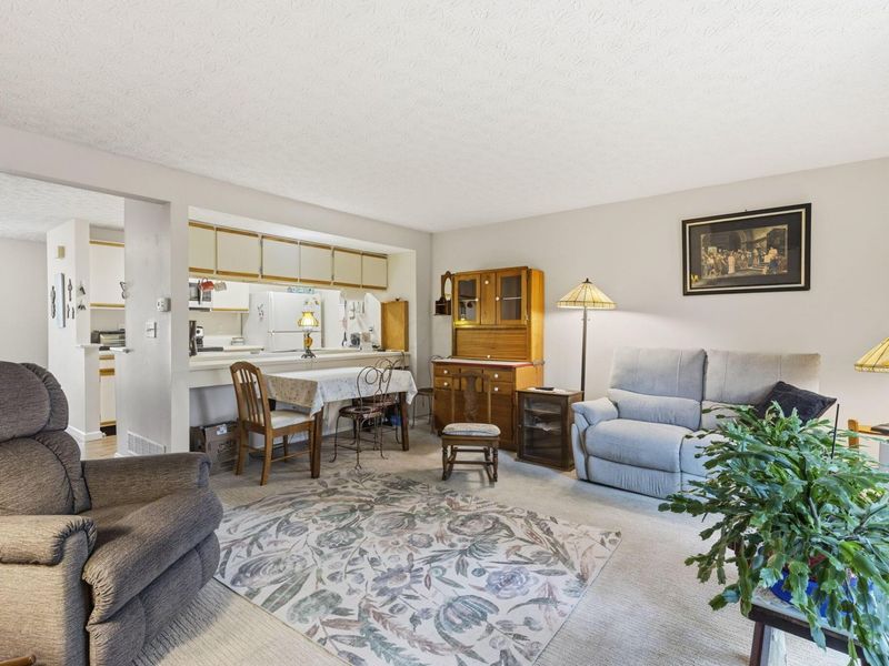 6687 Manring Court , Reynoldsburg, OH 43068 Photo 13