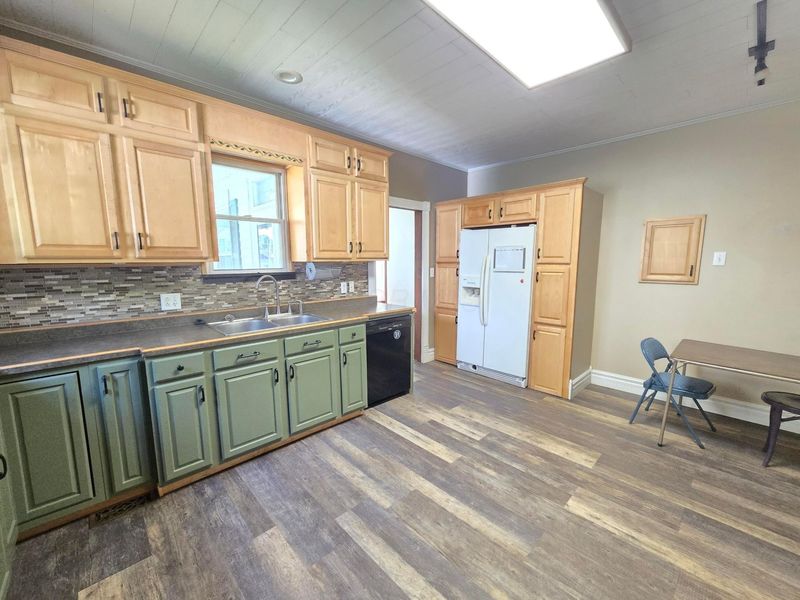 634 Cherry Street , Galion, OH 44833 Photo 16
