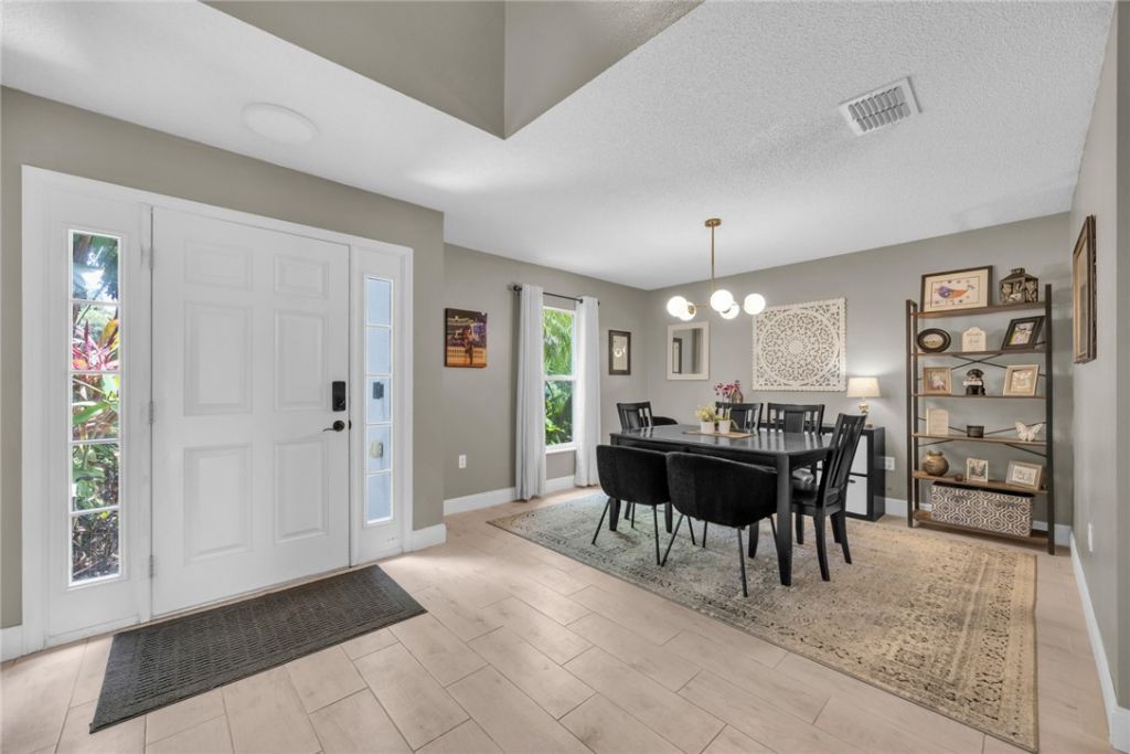 2566 12th Square Sw, Vero Beach, FL 32968 Photo