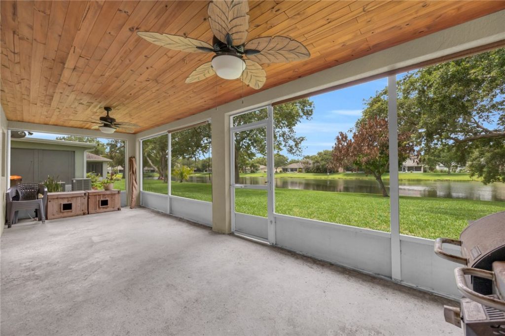 2566 12th Square Sw, Vero Beach, FL 32968 Photo