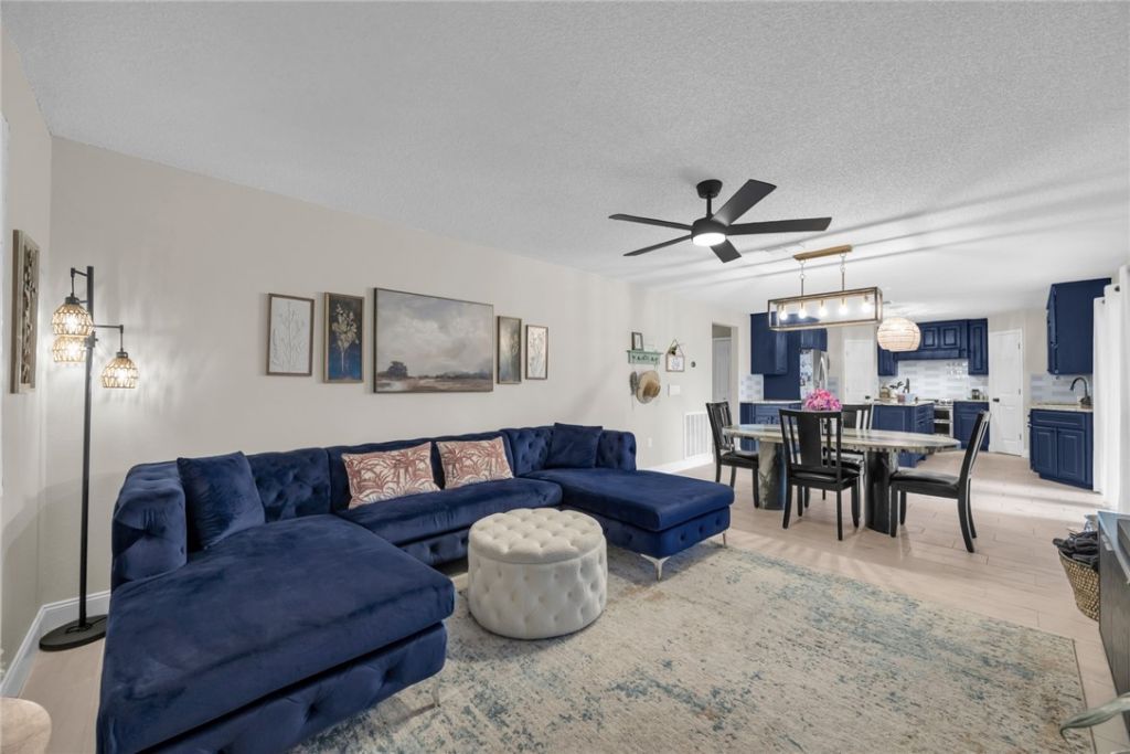 2566 12th Square Sw, Vero Beach, FL 32968 Photo