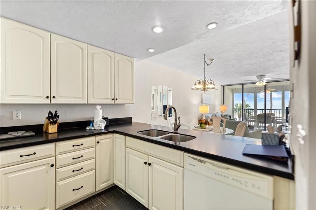 6400 Estero Blvd , Unit 301, Fort Myers Beach, FL 33931 Photo