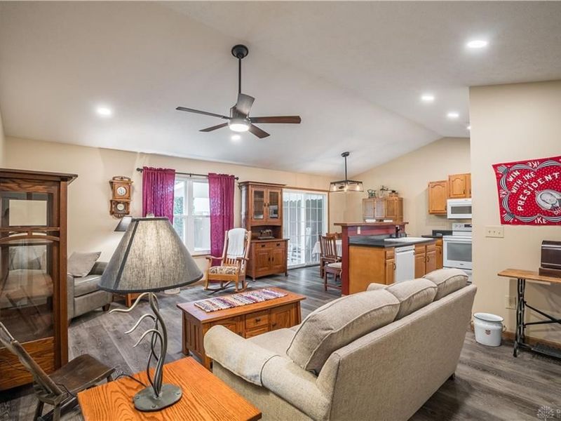 104 Heckman Drive, Union, OH 45322 Photo 4