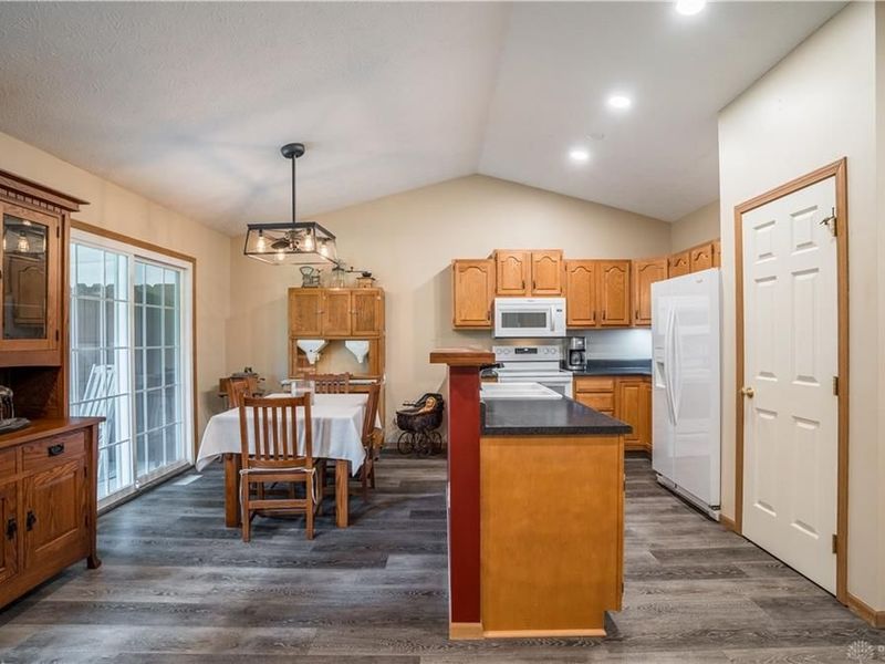 104 Heckman Drive, Union, OH 45322 Photo 6