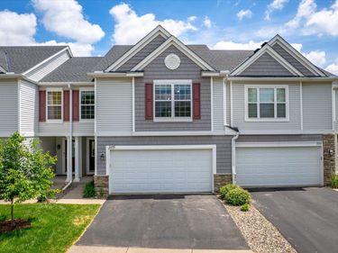 2259 Saint Johns Place, Woodbury, MN 55129