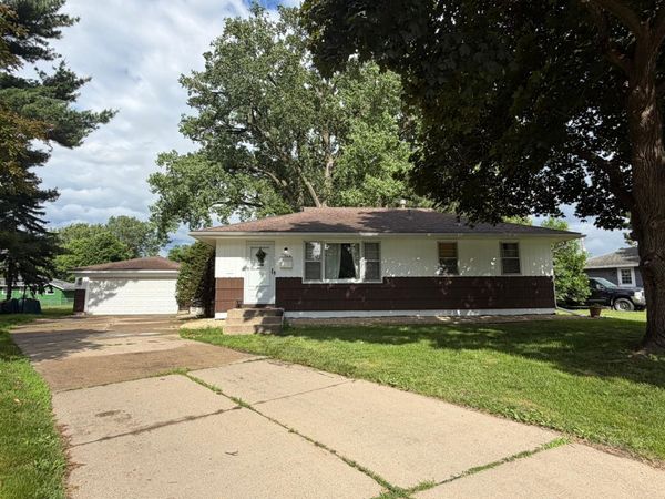 5008 66th Avenue N, Brooklyn Center, MN 55429