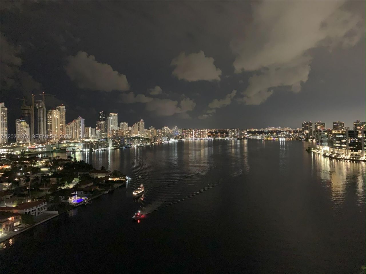19195 NE 36th Ct , Unit 2410, Aventura, FL 33180 Photo