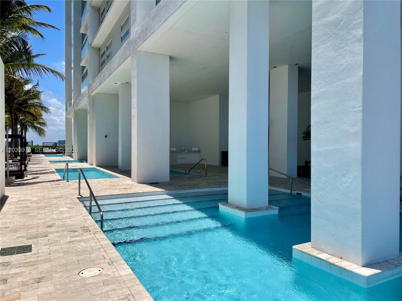 1040 Biscayne Blvd , Unit 1105, Miami, FL 33132 Photo