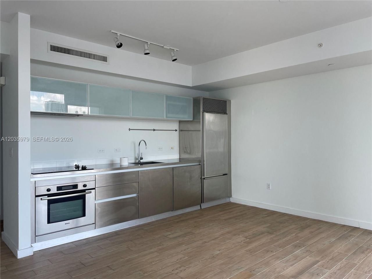 1040 Biscayne Blvd , Unit 1105, Miami, FL 33132 Photo