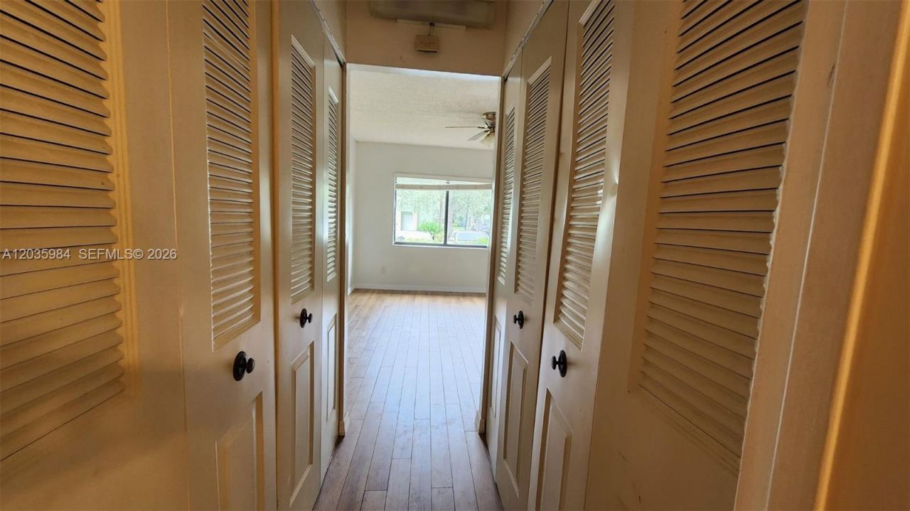 5981 Washington St, Unit 210, Hollywood, FL 33023 Photo