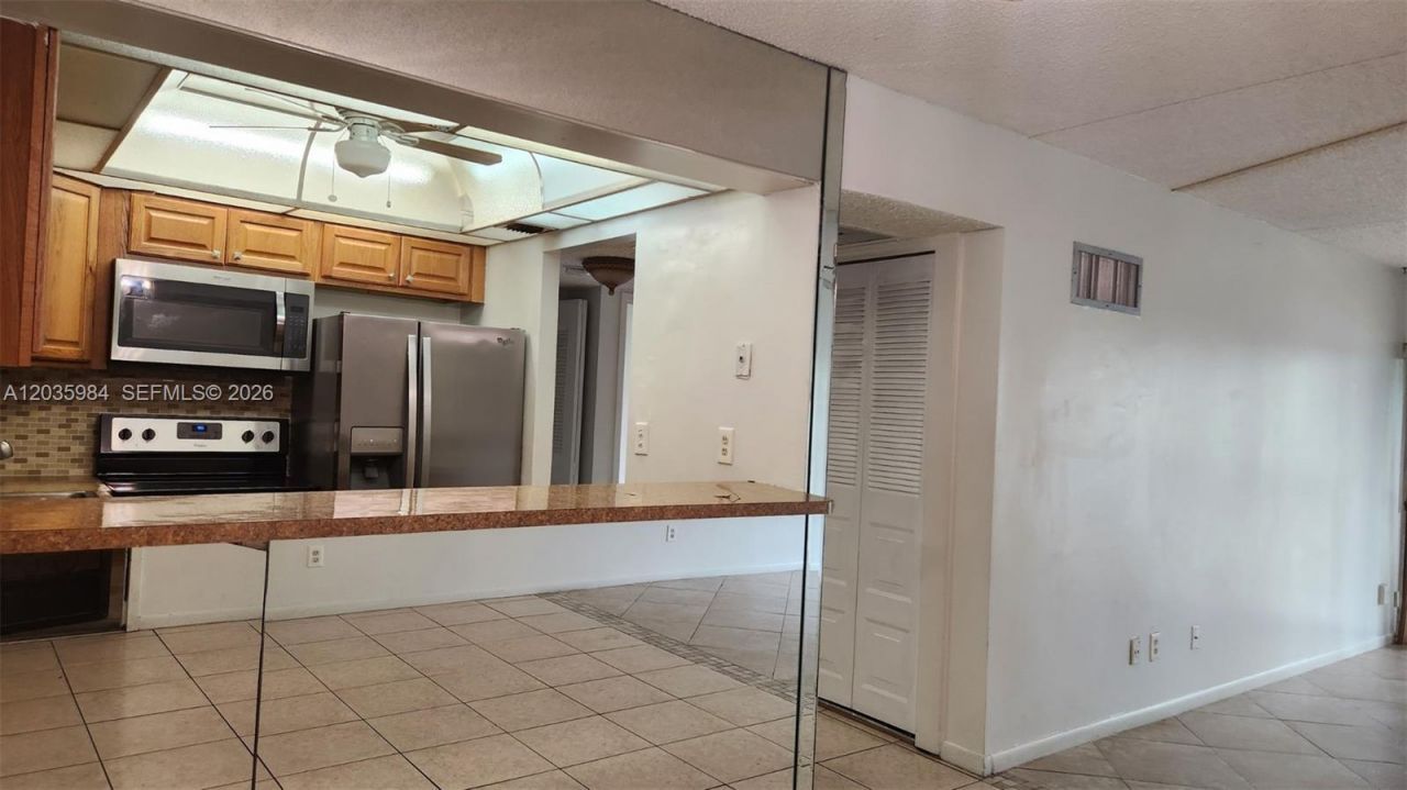 5981 Washington St, Unit 210, Hollywood, FL 33023 Photo