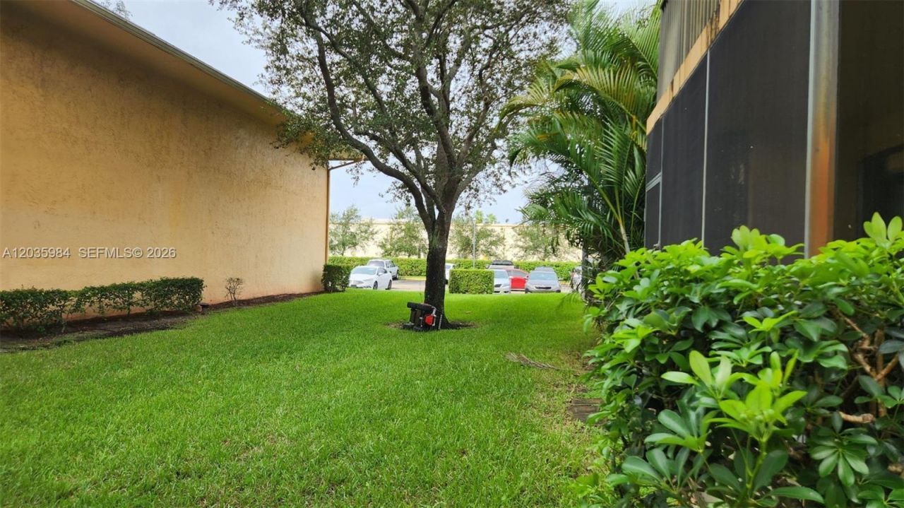 5981 Washington St, Unit 210, Hollywood, FL 33023 Photo