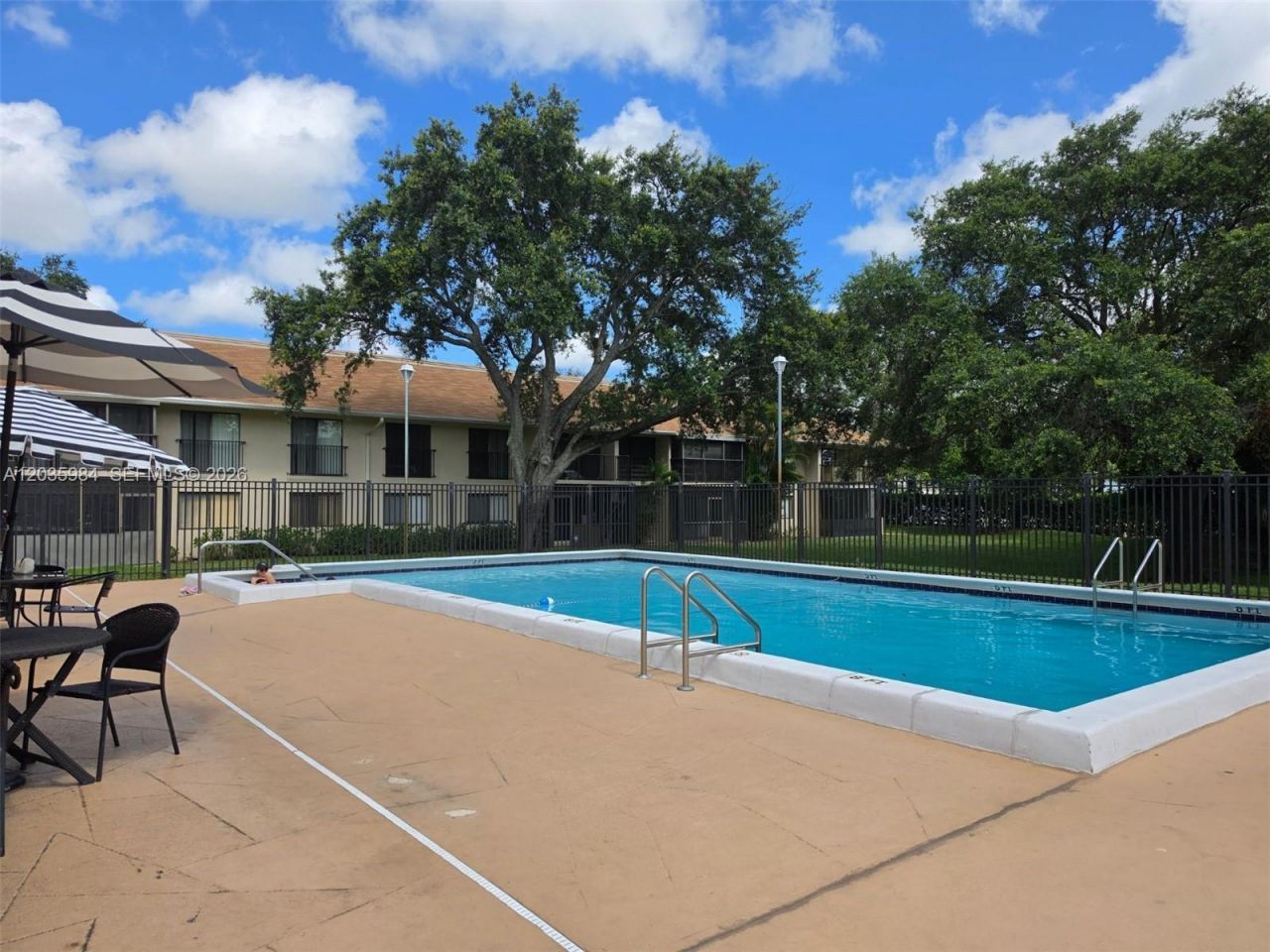 5981 Washington St, Unit 210, Hollywood, FL 33023 Photo