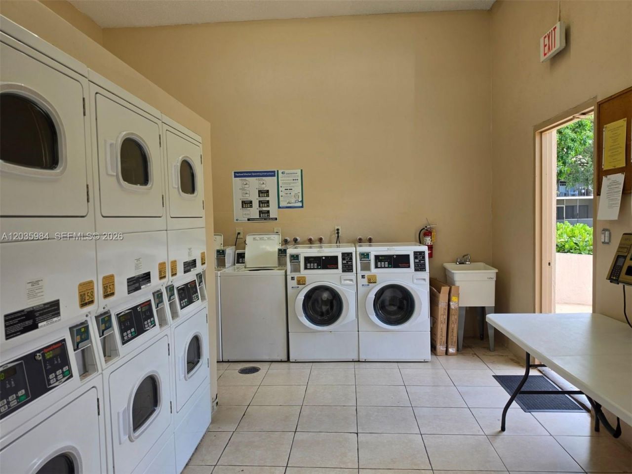 5981 Washington St, Unit 210, Hollywood, FL 33023 Photo
