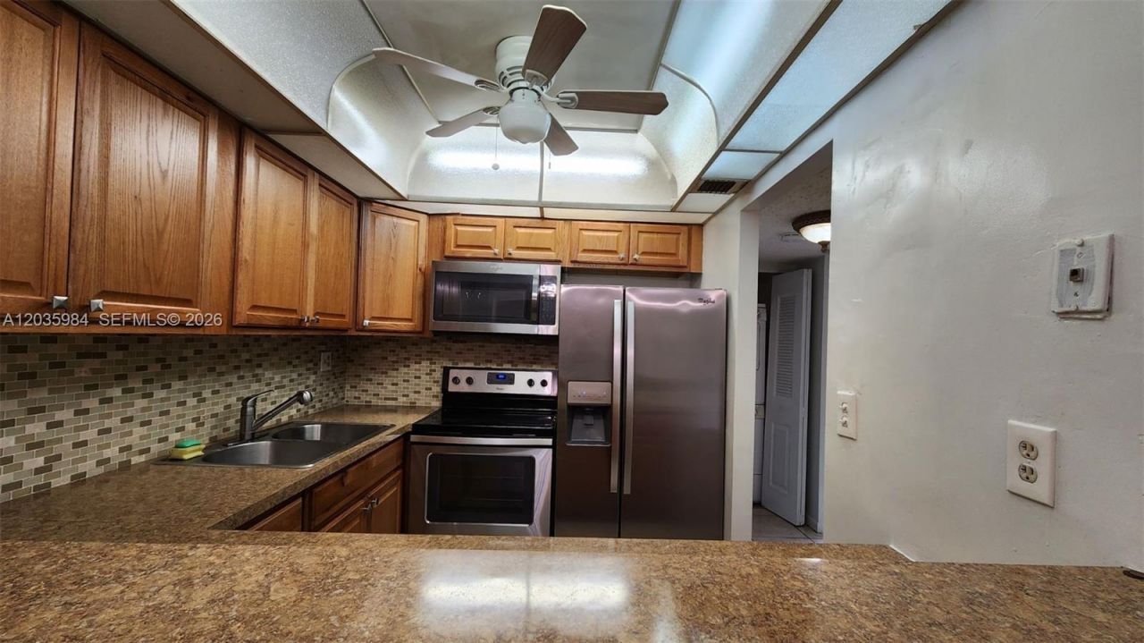 5981 Washington St, Unit 210, Hollywood, FL 33023 Photo