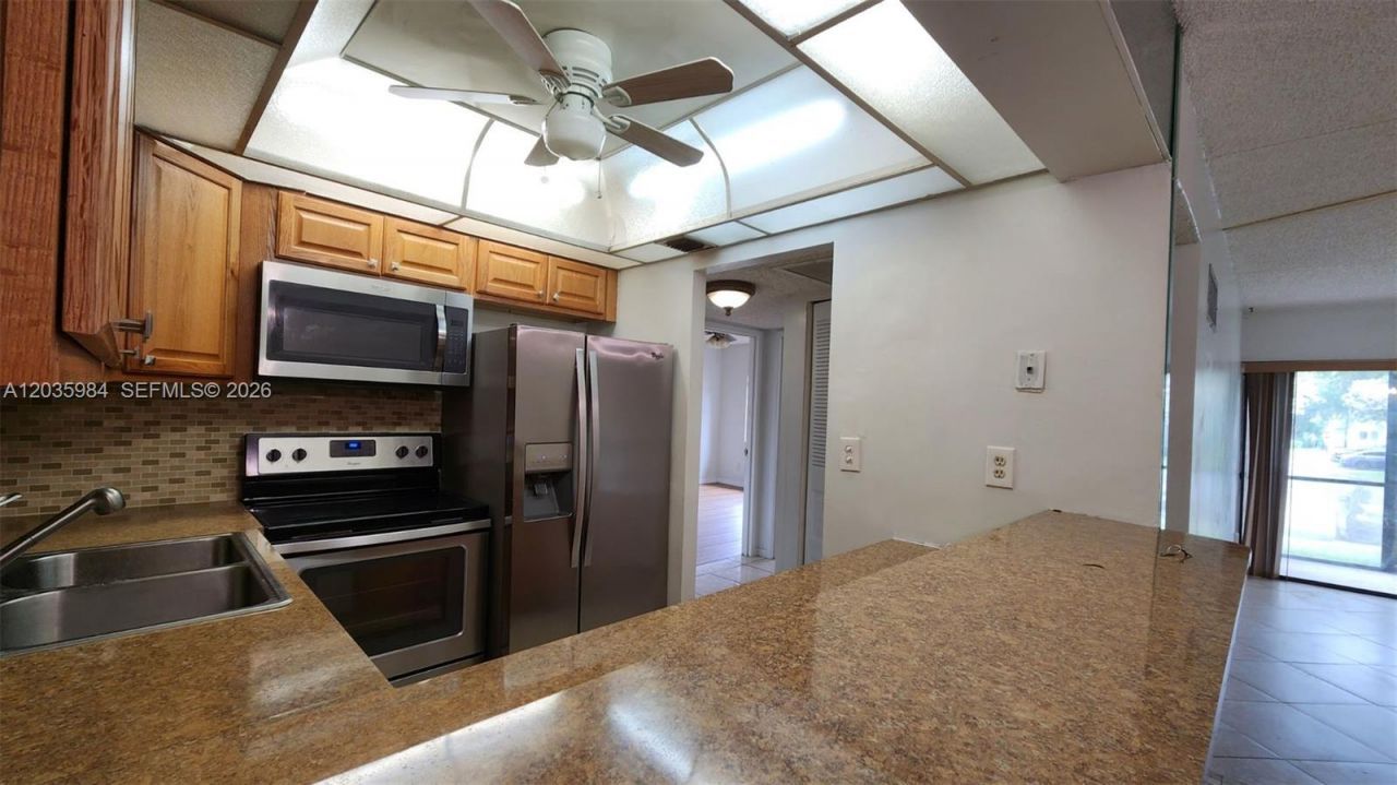 5981 Washington St, Unit 210, Hollywood, FL 33023 Photo