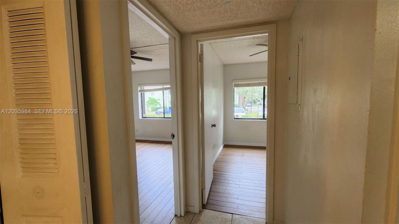 5981 Washington St, Unit 210, Hollywood, FL 33023 Photo