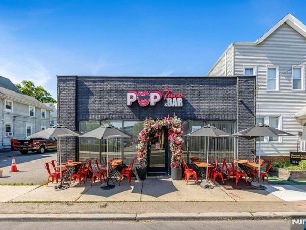 20 E Madison Avenue, DUMONT, NJ 07628