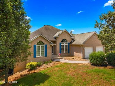 211 Mariners Way, Dandridge, TN 37725