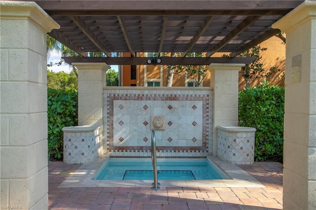1105 Reserve Ct, Unit 305, Naples, FL 34105 Photo