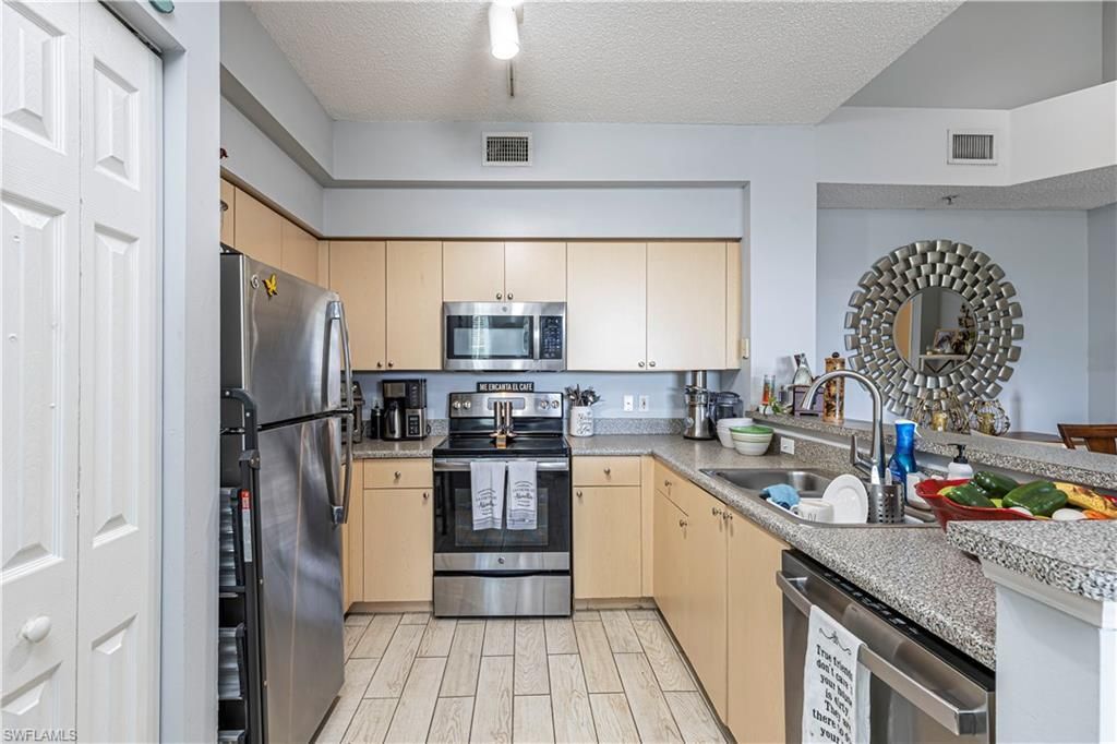 1105 Reserve Ct, Unit 305, Naples, FL 34105 Photo