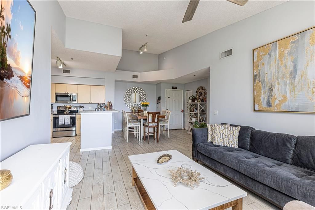 1105 Reserve Ct, Unit 305, Naples, FL 34105 Photo
