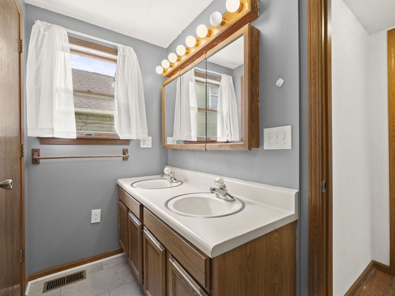 175 S 5th Street, Newark, OH 43055 Photo 21