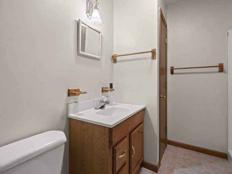 175 S 5th Street, Newark, OH 43055 Photo 38