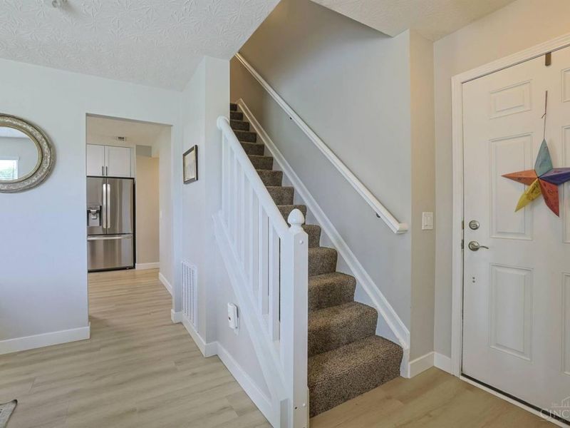 289 Hennepin Drive, Maineville, OH 45039 Photo 5