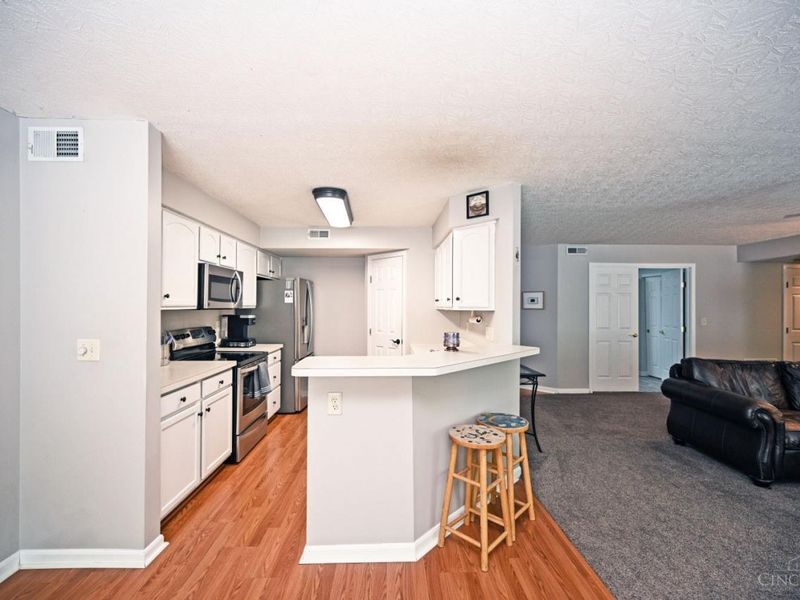 5884 Stonebridge Circle Way, Unit 101, Miami Twp, OH 45150 Photo 14
