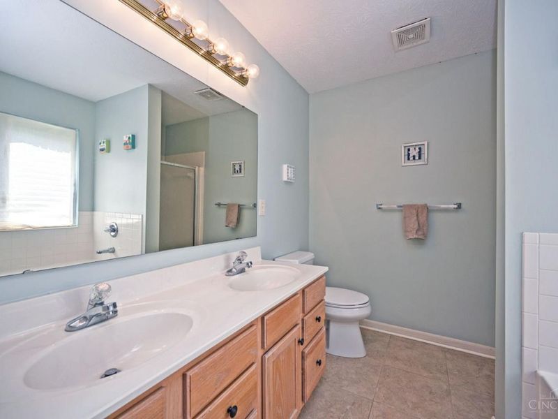 5884 Stonebridge Circle Way, Unit 101, Miami Twp, OH 45150 Photo 28