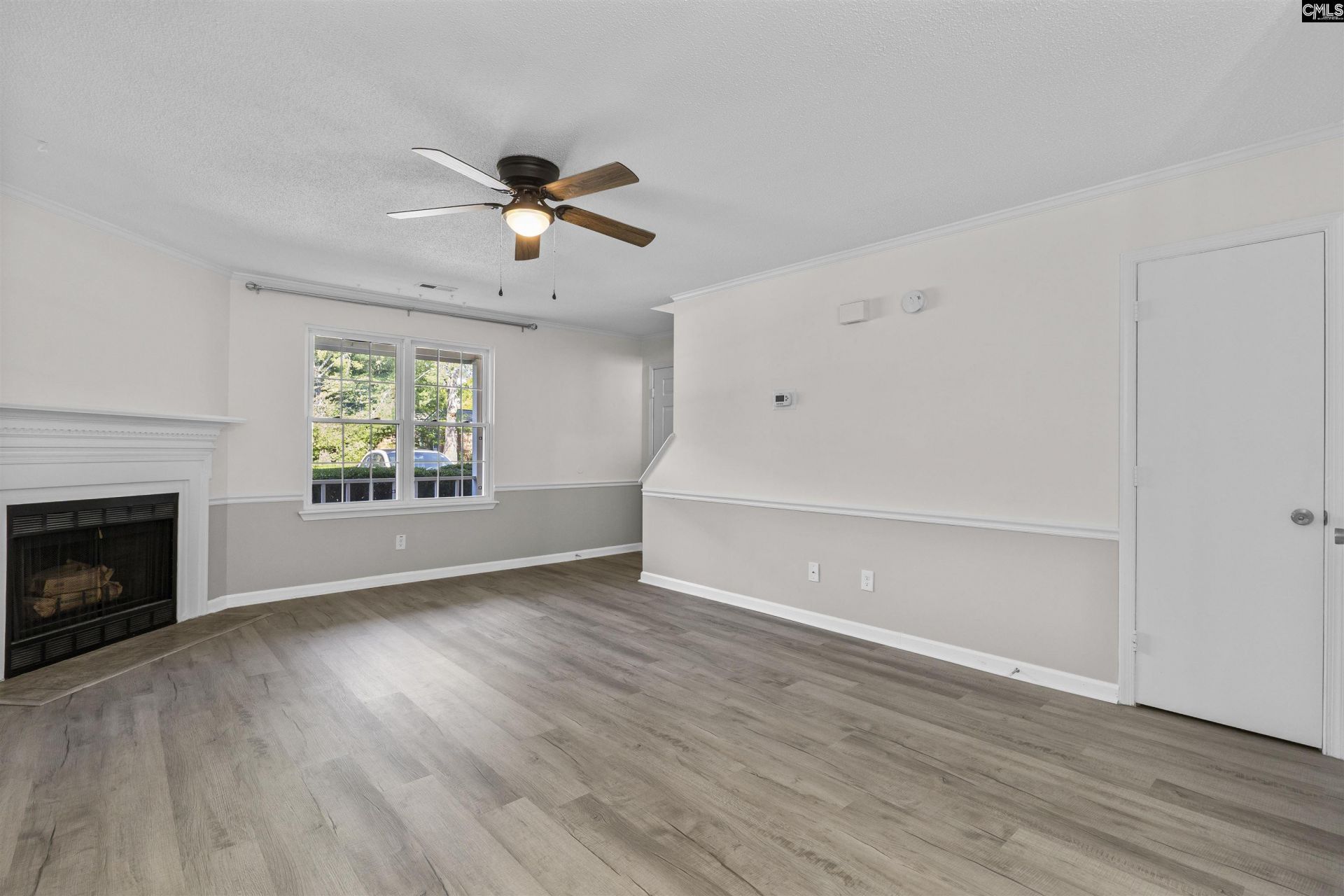 1910 Greenoaks Drive Photo 21