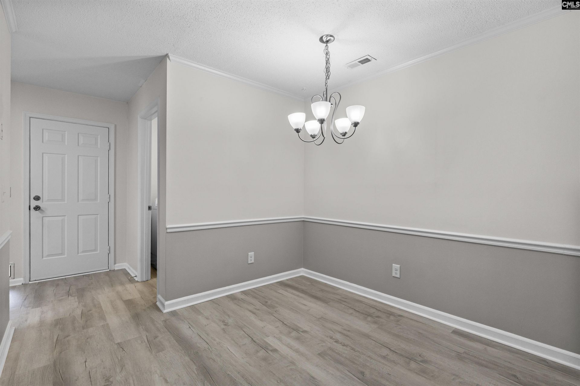 1910 Greenoaks Drive Photo 22