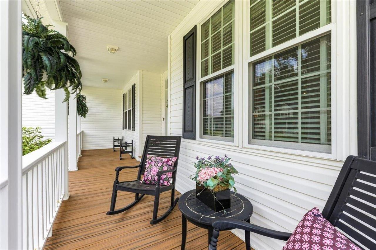 5560 Indigo Fields Boulevard Photo 4