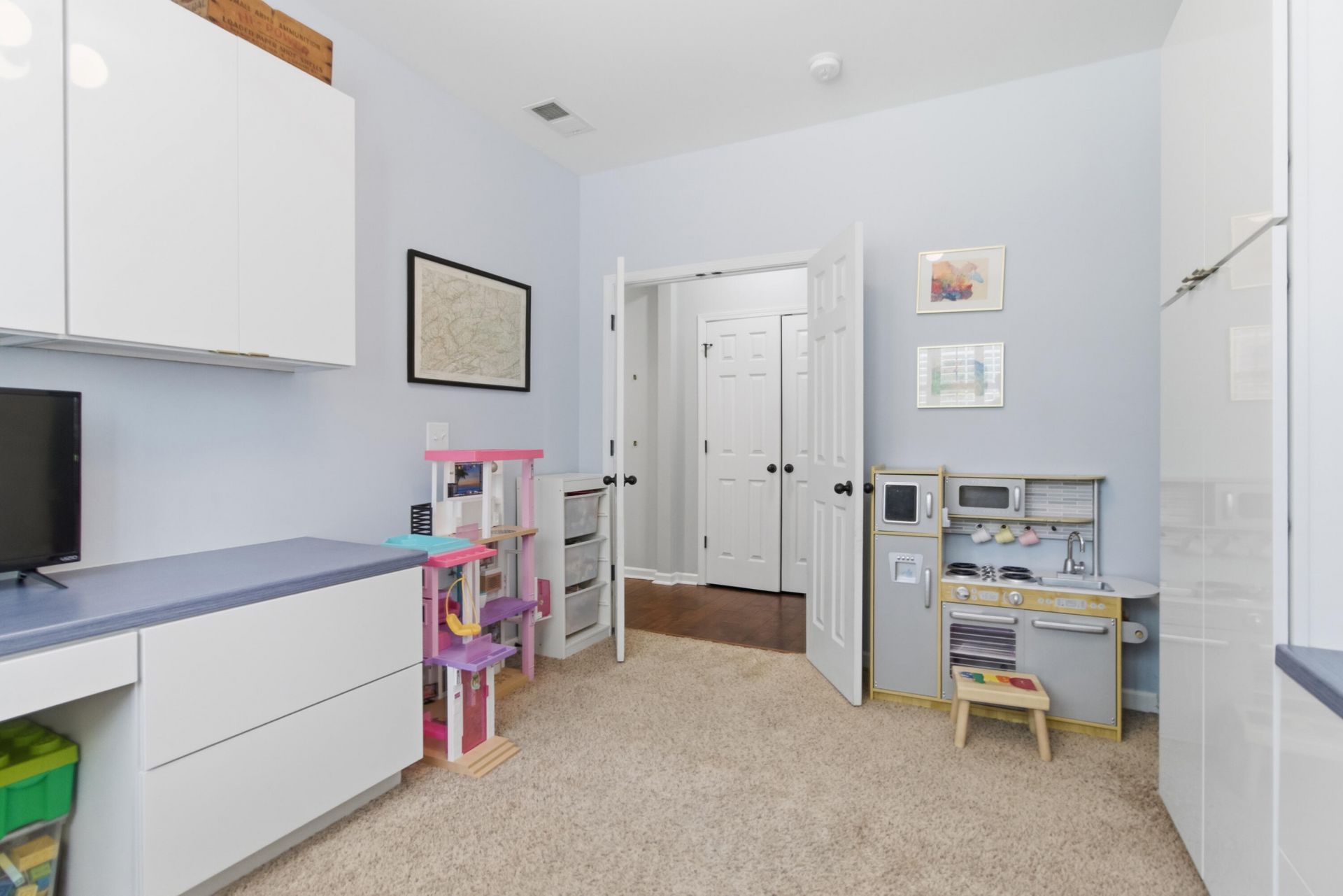 114 Carriage Hill Place Photo 32