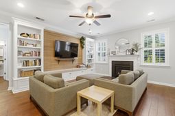 114 Carriage Hill Place photo 4