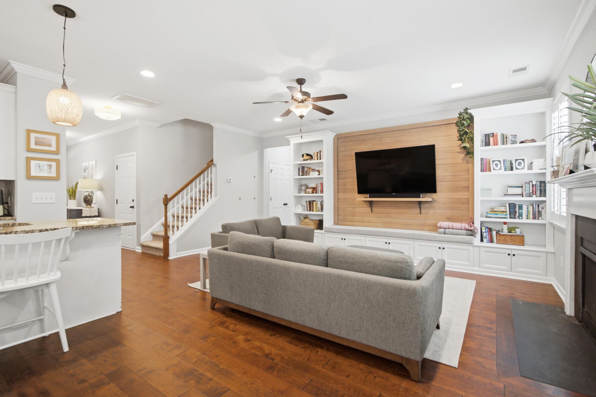 114 Carriage Hill Place Photo 6