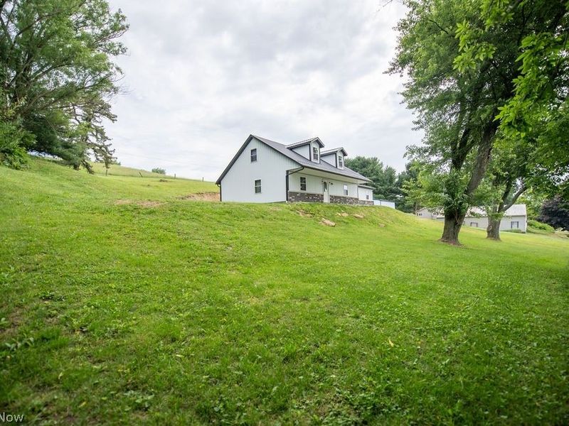 2925 State Route 516 NW, Dover, OH 44622 Photo 3