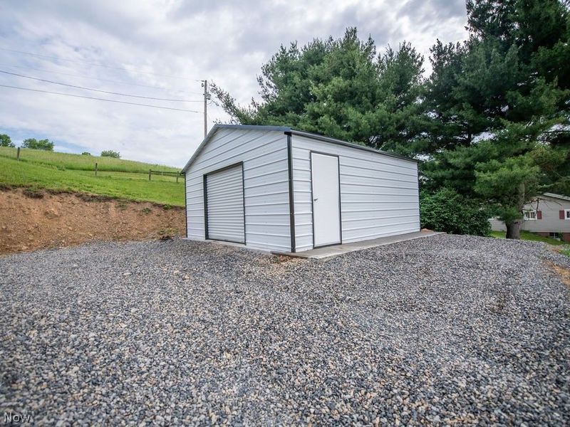 2925 State Route 516 NW, Dover, OH 44622 Photo 8