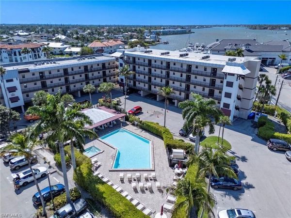 803 River Point DR, Unit 107B, NAPLES, FL 34102