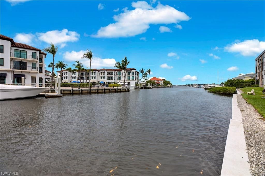 803 River Point Dr, Unit 107B, Naples, FL 34102 Photo