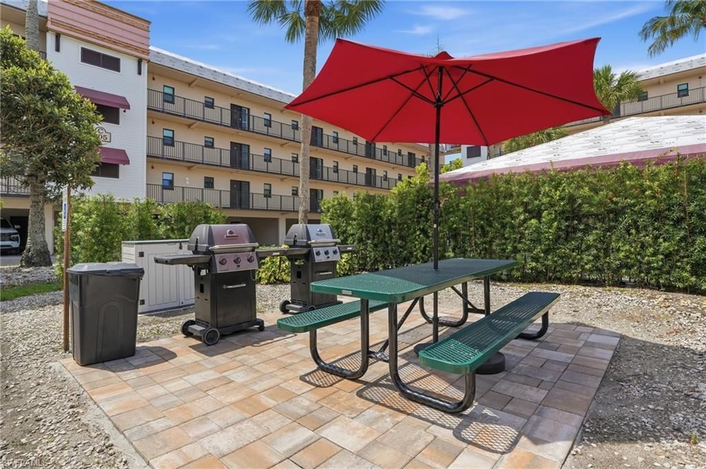 803 River Point Dr, Unit 107B, Naples, FL 34102 Photo