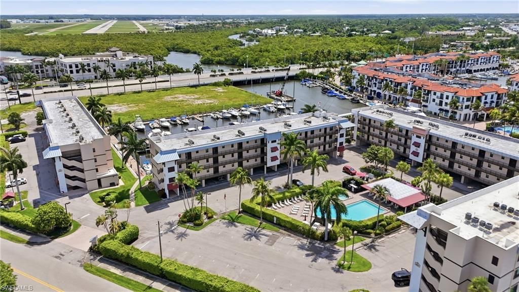 803 River Point Dr, Unit 107B, Naples, FL 34102 Photo