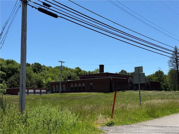 2520 Mill Bridge , New Castle, PA 16101