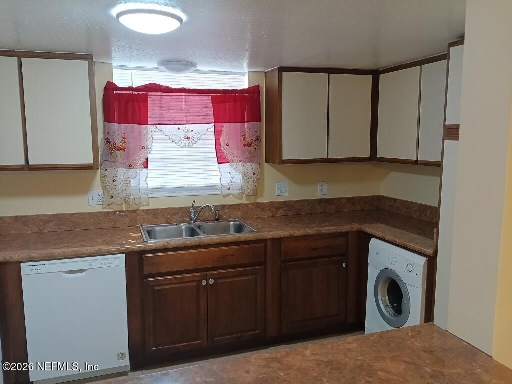 5201 Atlantic Boulevard, Unit 13, Jacksonville, FL 32207 Photo